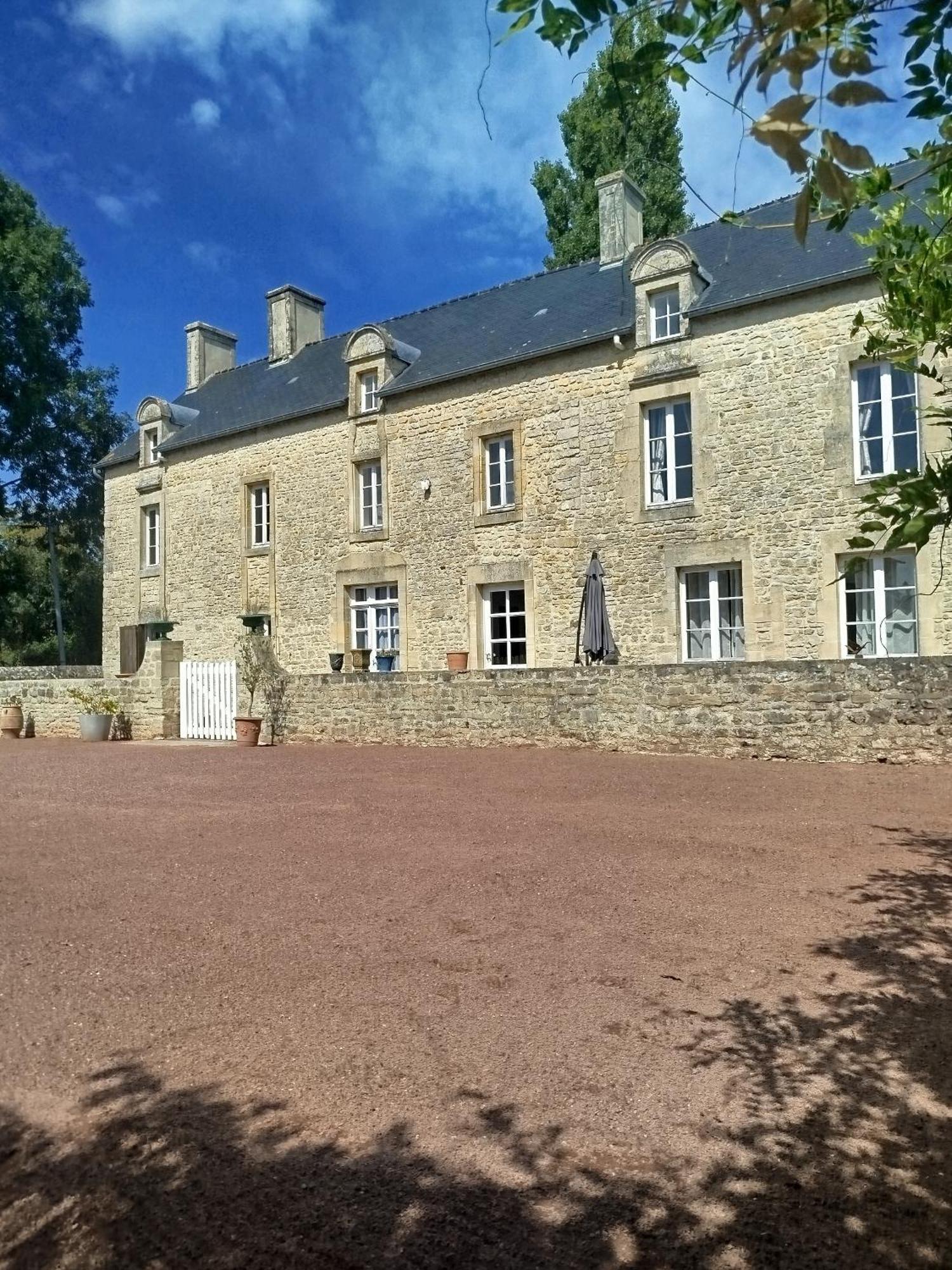 Maison De Charme Tour-en-Bessin Dış mekan fotoğraf