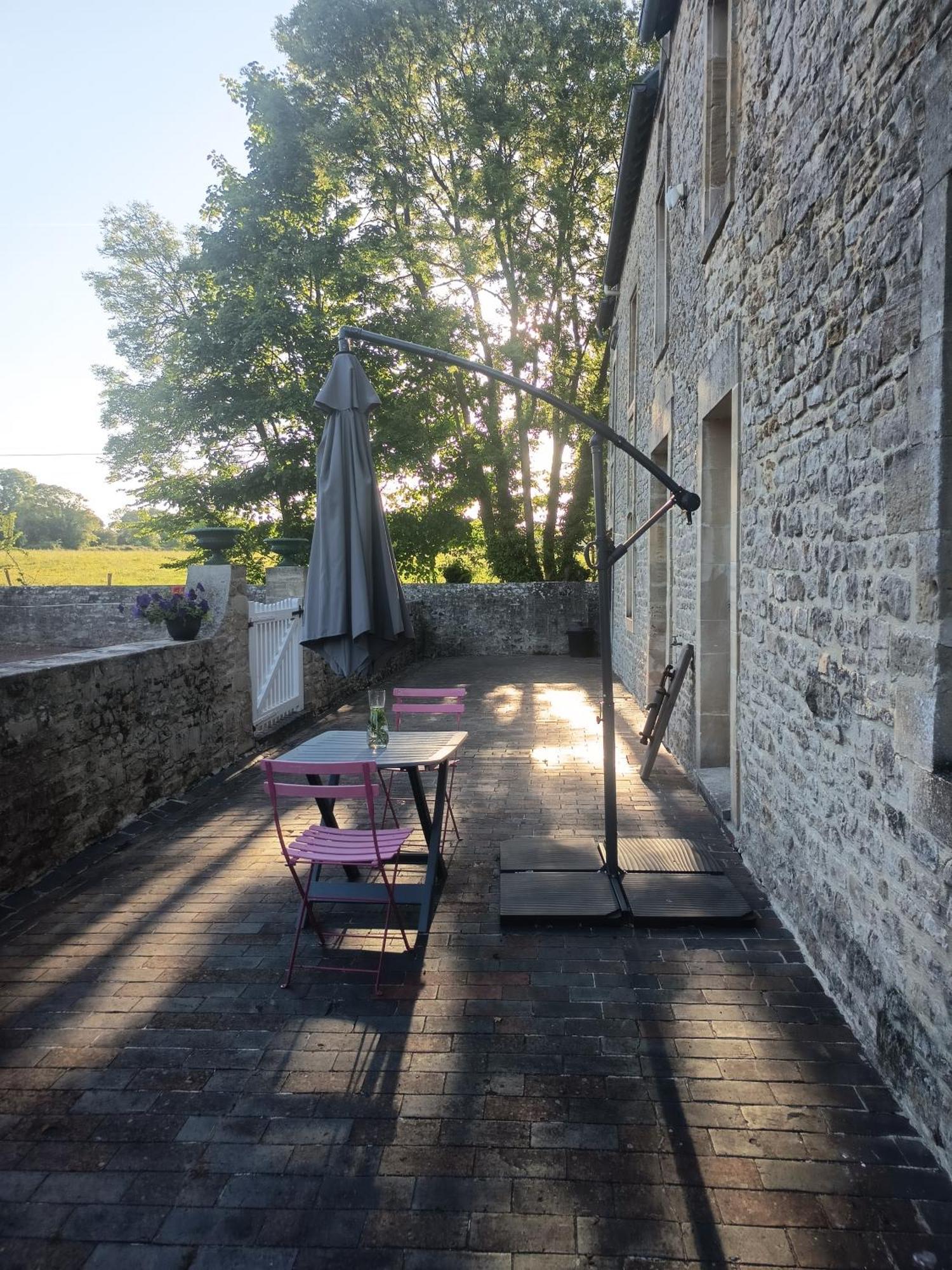 Maison De Charme Tour-en-Bessin Dış mekan fotoğraf